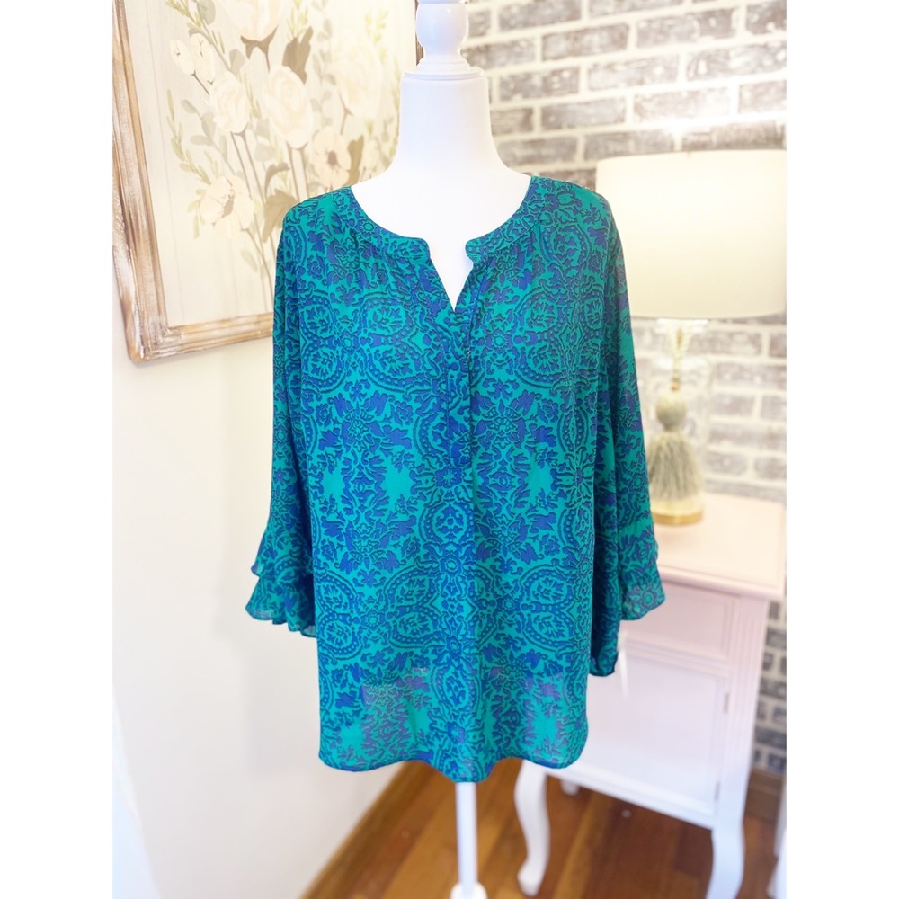 NWT Liz Claiborne Top